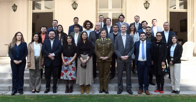 Foto de grupo del lanzamiento del Grupo de Trabajo Chile en Santiago, el 5 de septiembre de 2024